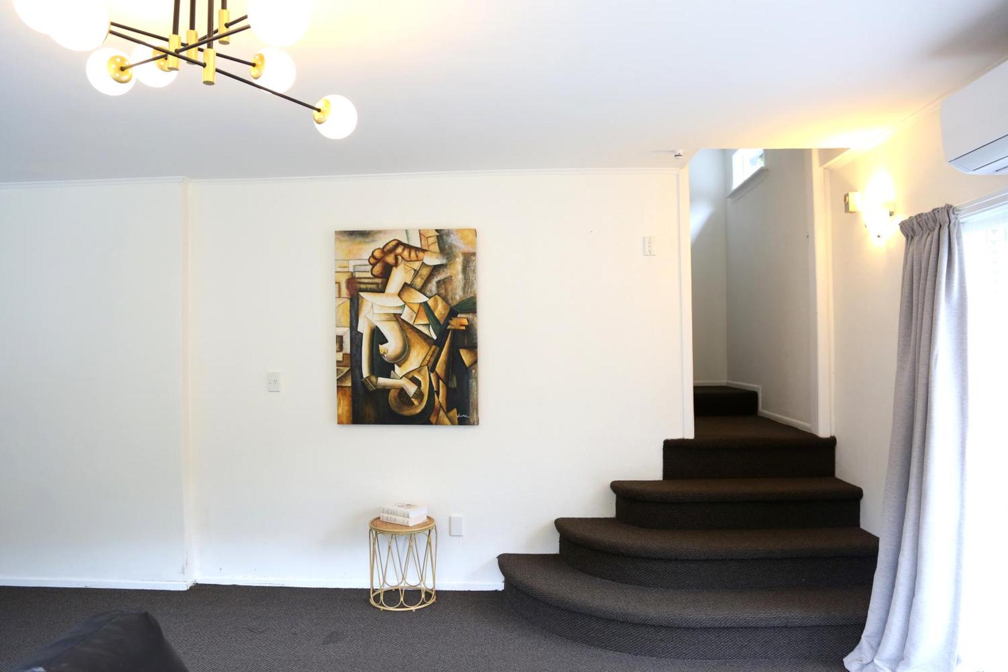 Skyline Haven - Entire Apartment - Free Parking, Espresso, Netflix - 15M To Cbd, Stadium, Ferry Уелингтън Екстериор снимка