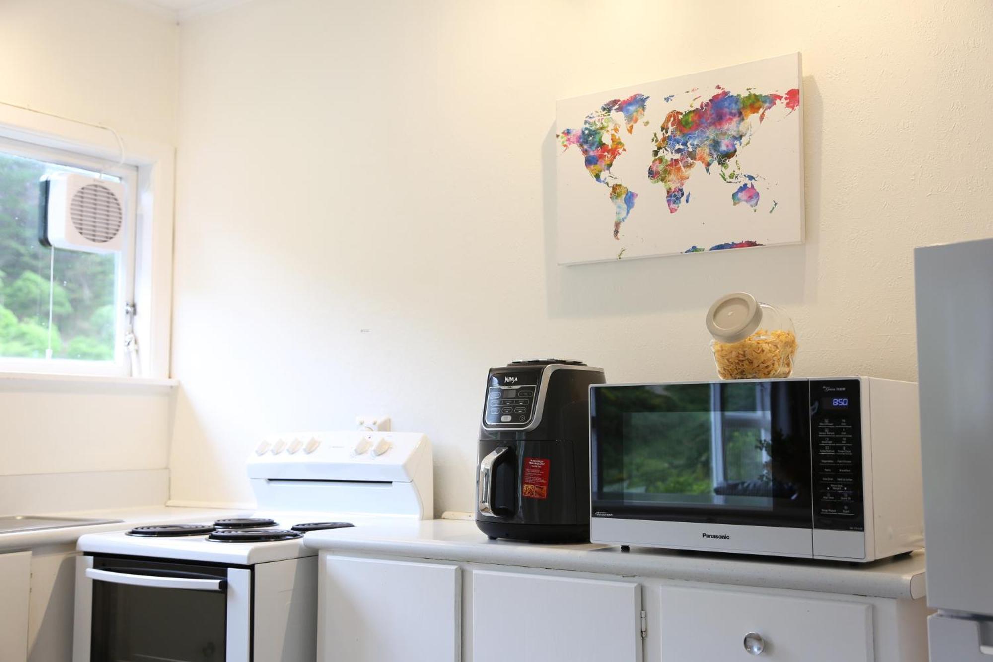 Skyline Haven - Entire Apartment - Free Parking, Espresso, Netflix - 15M To Cbd, Stadium, Ferry Уелингтън Екстериор снимка